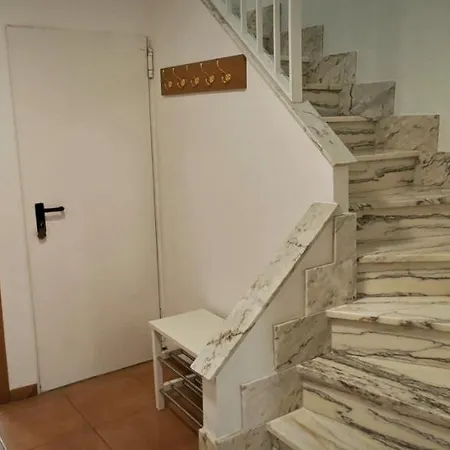 Feriehus Vistas Rio Tormes Huerta Otea *